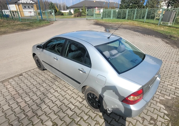 Toyota Corolla cena 5900 przebieg: 318650, rok produkcji 2002 z Grudziądz małe 67